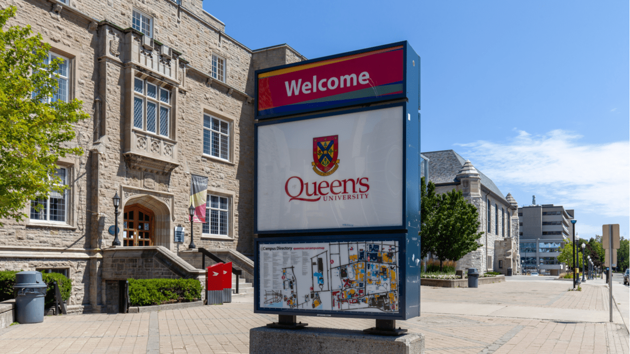 queen's university canada phd programs