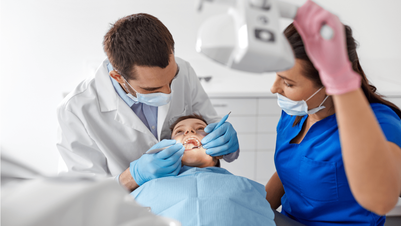 Dentistry In UK Eligibility, Cost, Colleges & Admission
