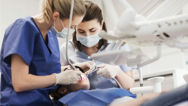 dental assistant course in canada
